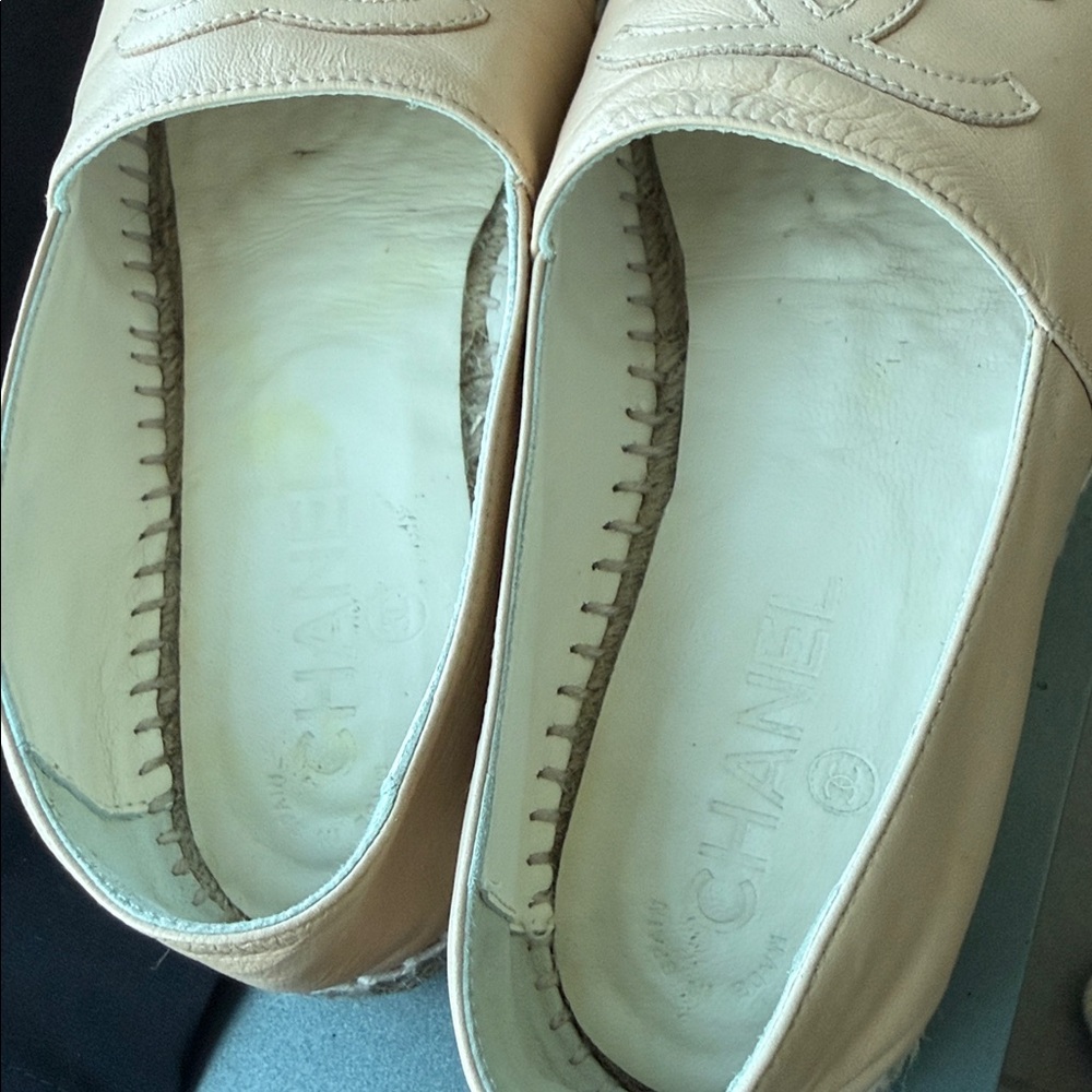 Chanel Espadrilles - size 7, comes with designer box & 2 dust bags - Picture 10 of 10
